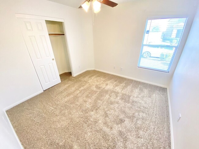 Photo - GORGEOUS 3 BEDROOM / 2 FULL BATH SINGLE FAMILY HOME , WITH 2 CAR GARAGE