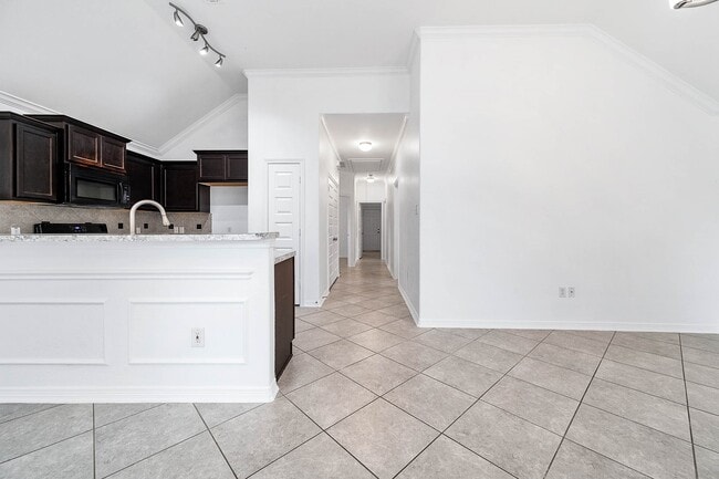 Photo - 3021 Sparrow St