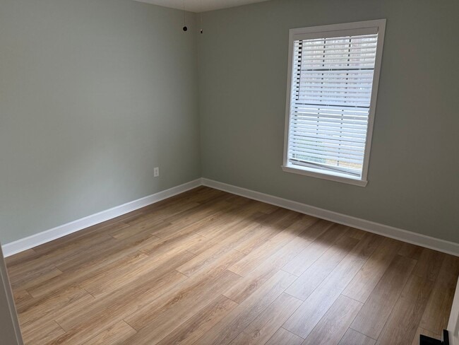 Photo - Newly renovated 2 bed 2 bath condo!