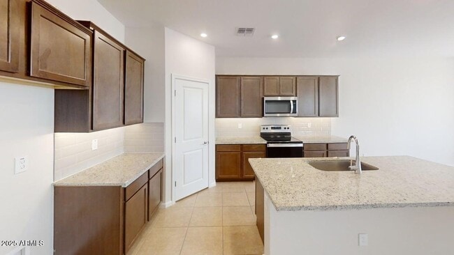 Photo - 2050 E Piedmont Pl