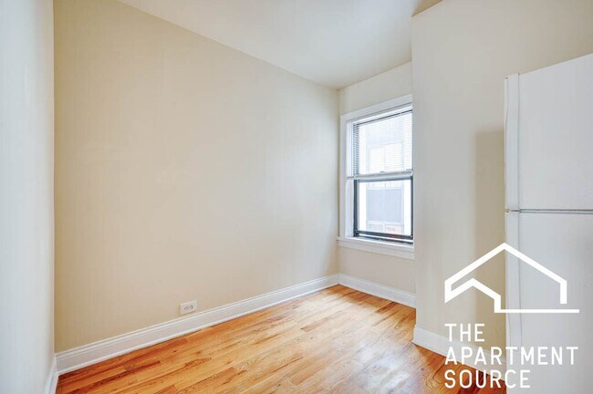 Photo - 1347 N Dearborn St Unit 607