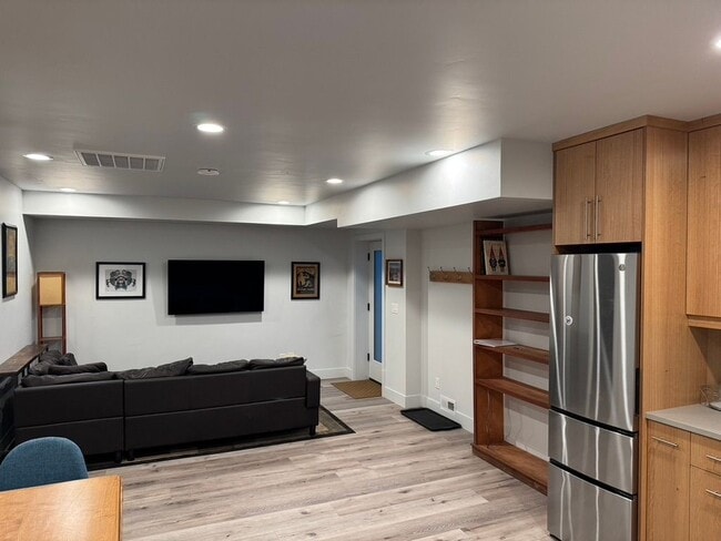 Photo - 1474 NW Fresno Ave