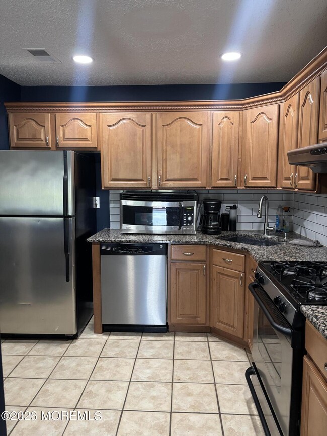 Photo - 14-1 Providence Ct