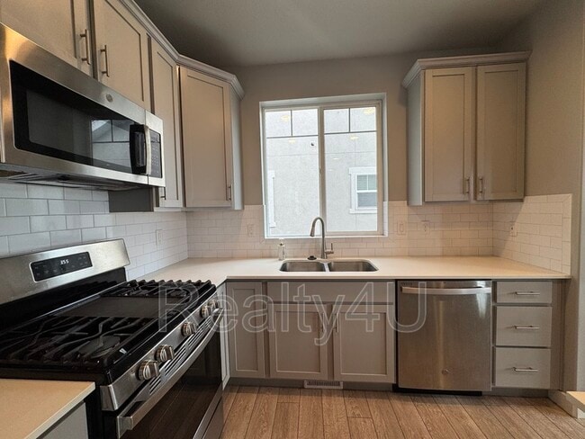 Photo - 1433 Dairy Ln
