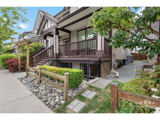 18864-18868 68 Ave