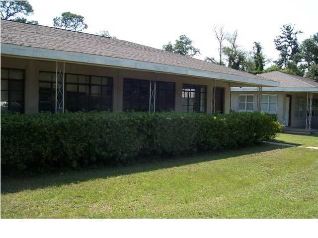Photo - Perdido Manor Apts