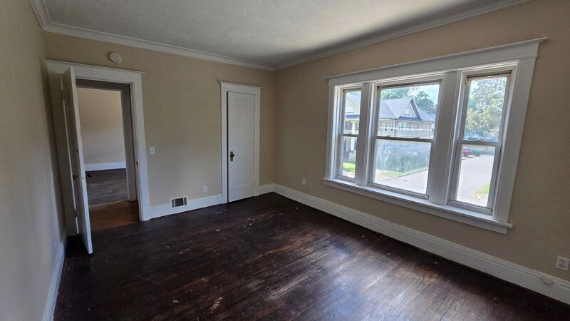 Photo - 726-730-730 Genesee St Unit #3