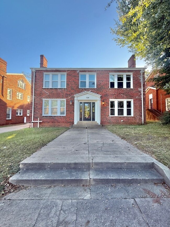 Building Photo - 524 S Fannin Ave Unit 524-2