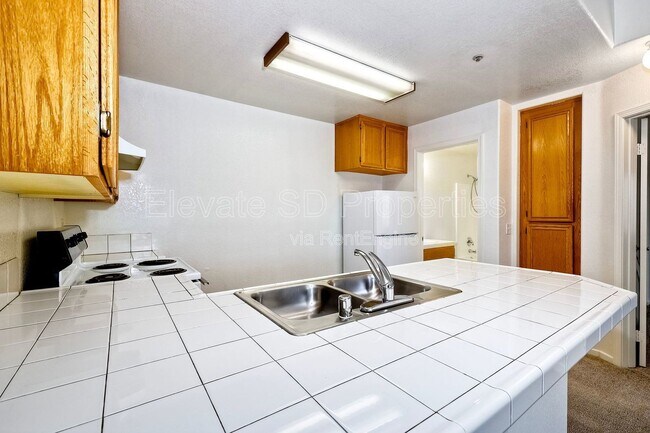 Photo - 9430 Winter Gdns Blvd Unidad 14