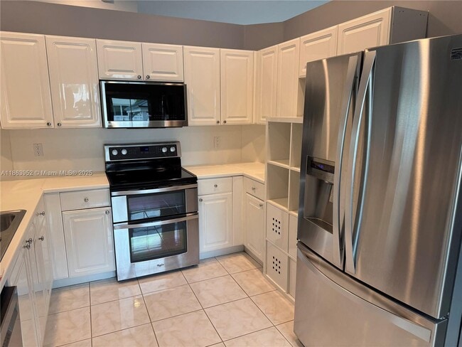 Photo - 912 Tanglewood Cir