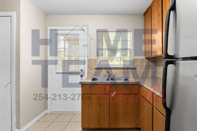 Photo - 2007 Elkins Ave Unit 2007