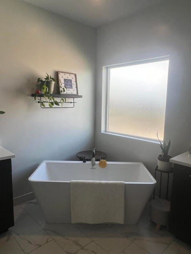 Photo - Stunning 4 Bedroom Home!