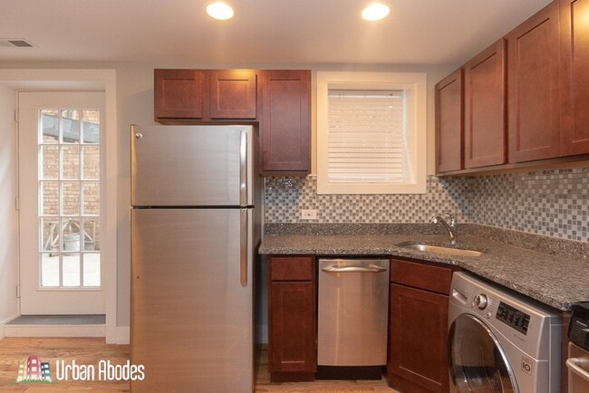 Photo - 556 W Arlington Pl Unit J06W