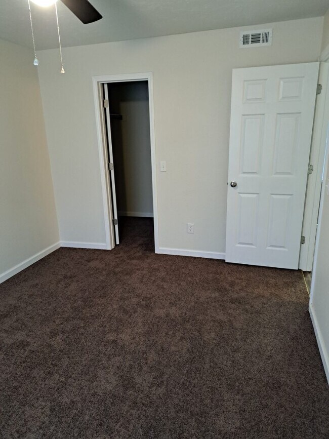 Photo - Club One - Aarons Courtyard