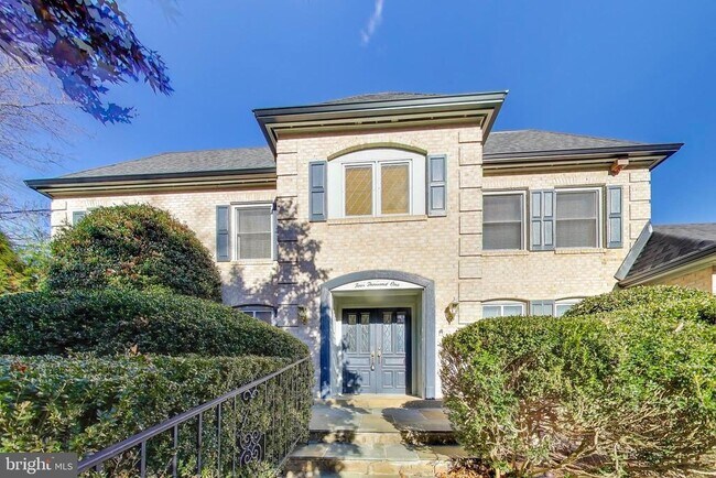 Photo - 4001 N Ridgeview Rd