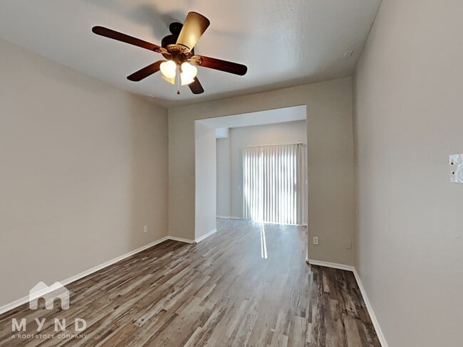 Photo - 2507 N 148th Dr