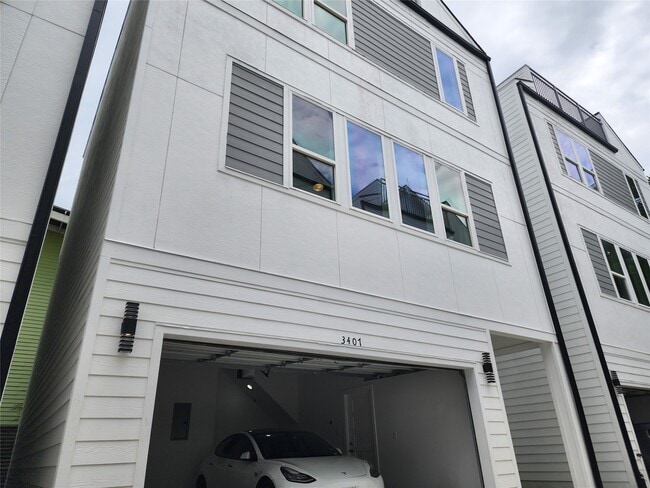 Photo - 3413 St Emanuel St