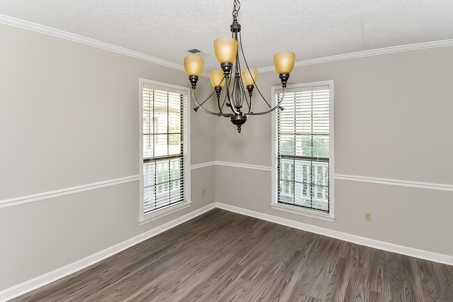 Photo - 7253 Leeward Cove