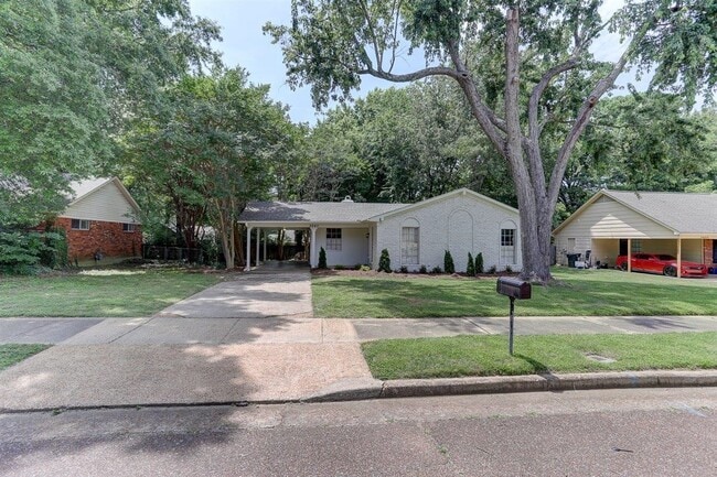 Photo - 3047 Newmarket Dr