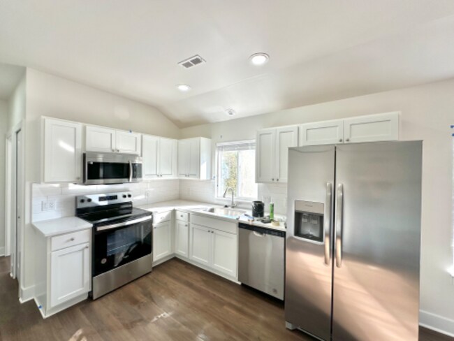 Photo - 1215 Corporate Dr Unit 104