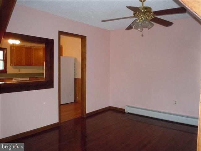 Photo - 742 Cherry Ave