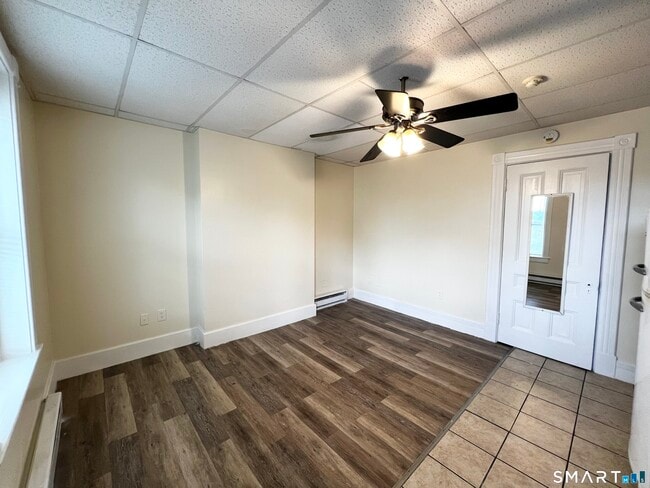 Building Photo - 696 Main St Unit 1C