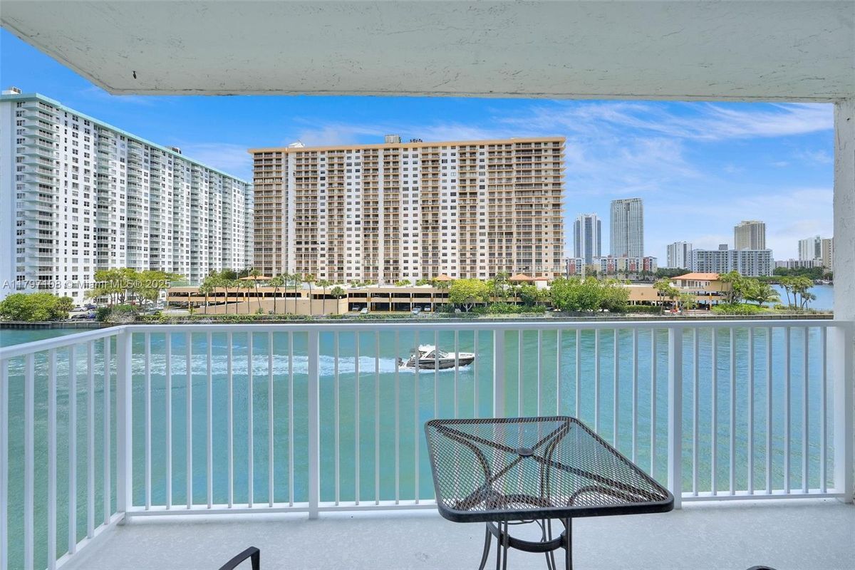 Photo - 4000 NE 169th St Condo
