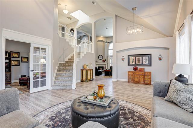 5704 Kelly Ct