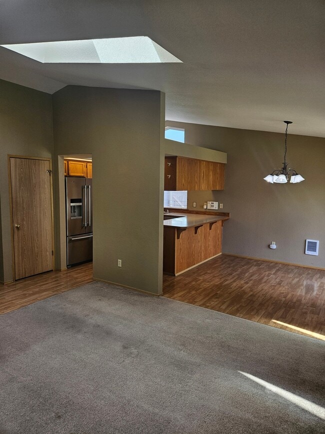 Photo - 609 N Granite Ave