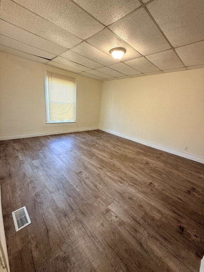 Photo - 818 W 4th St