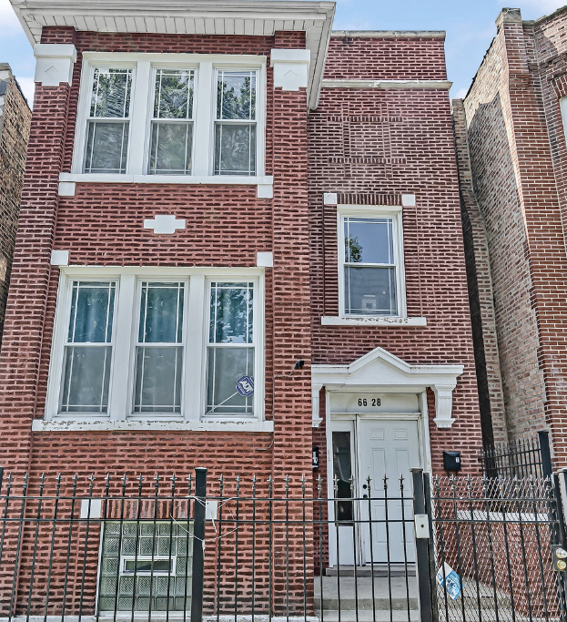 Photo - 6628 S Maryland Ave Townhome