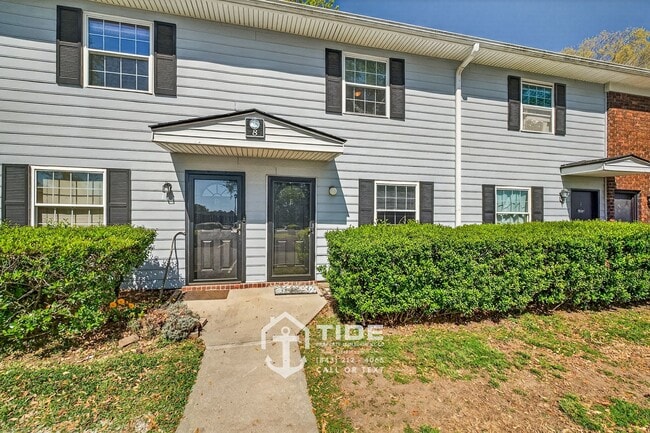 Photo - Coastal Convenience at Rivers Point Row!