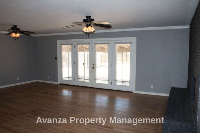 Photo - Home for Rent
3 Bed/1 Bath - 1,847 Sq Ft.
Rent: $2,195/month
Deposit: $2,295
Hoover High Region