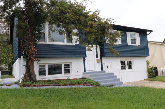 Photo - 4203 John St