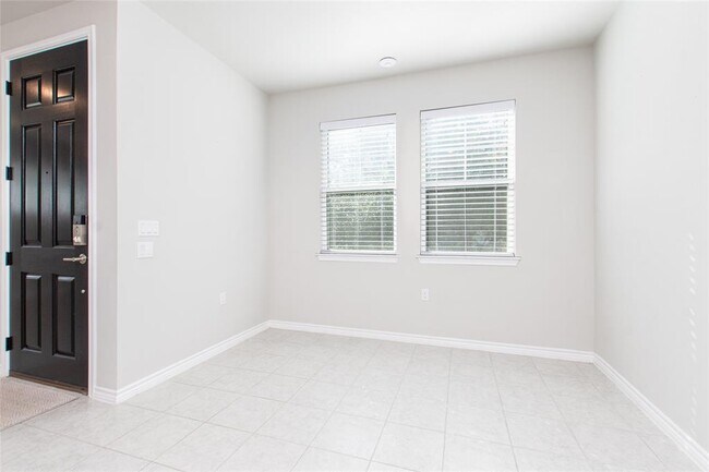 Photo - 121 Lafitte Dr Unit 101