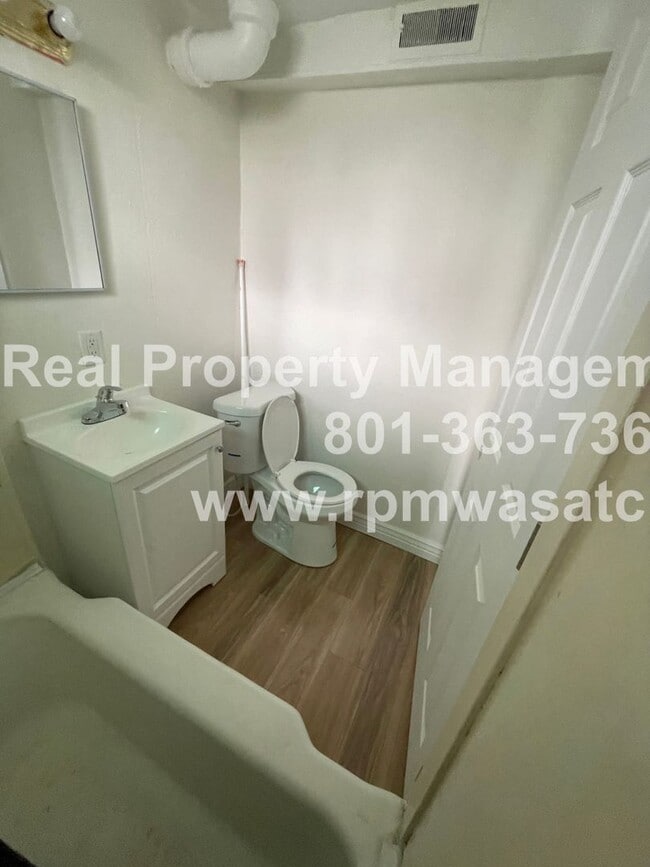 Photo - Come See this 1 bedroom 1 bath basement ap...