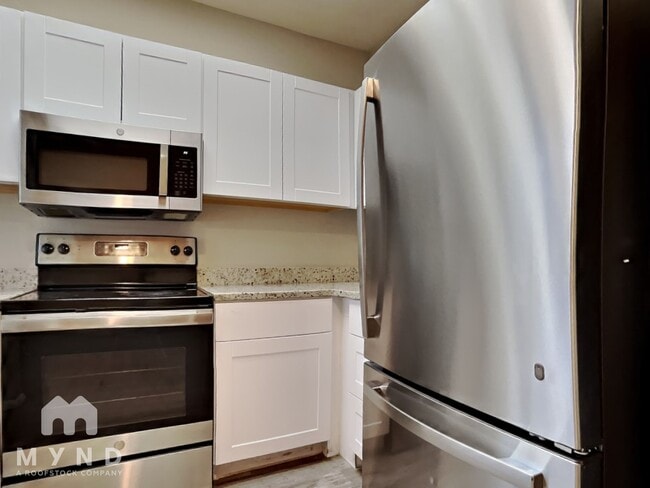 Photo - 7801 N 44th Dr