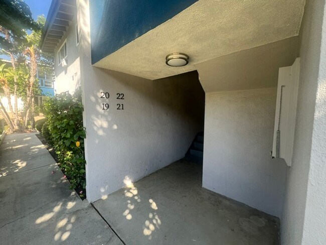 6301 Coldwater Canyon Ave Unidad 22