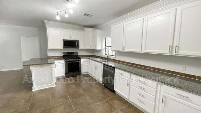 Photo - 1006 Cedar St