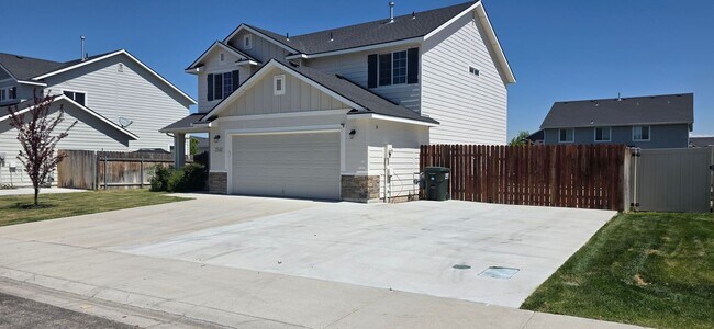 Photo - Stunningly Upgraded 4-Bedroom Home in Prime Kuna Location