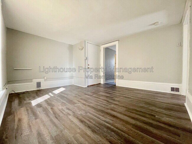 Photo - 615 Prospect Ave NE Unit 3