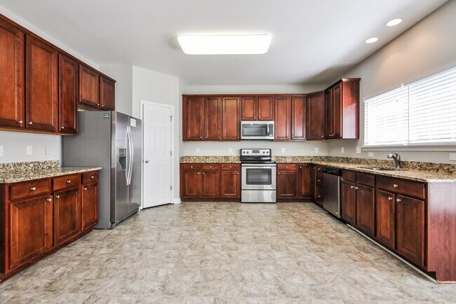 Photo - 5324 Sapphire Springs Dr