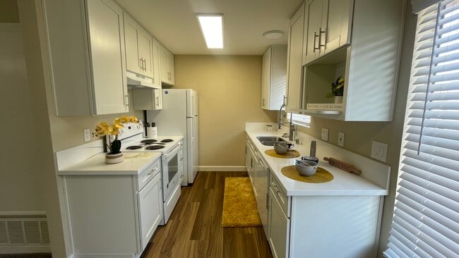 Photo - Montebello Villas