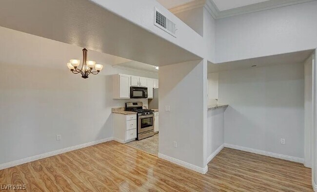 Photo - 950 Seven Hills Dr Unidad 1021