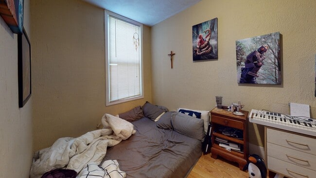 Photo - 24 Maverick St Unit 1-bed