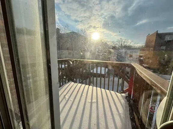 Photo - 1027 Throgmorton Ave