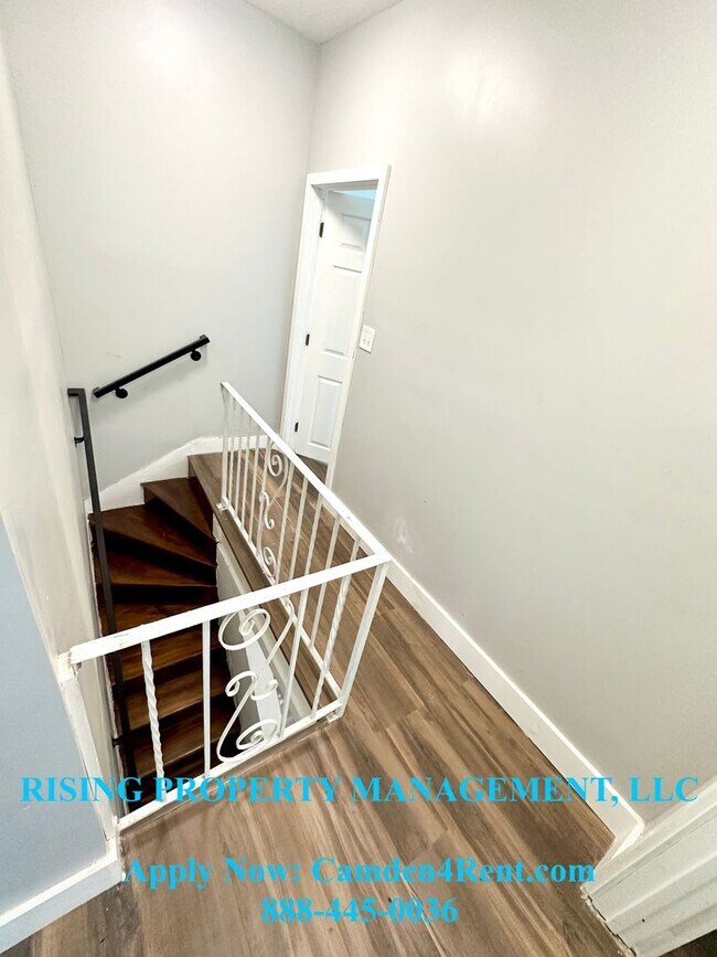 Photo - 716 Royden St Unit B