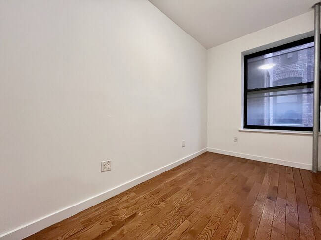 Photo - 611 W 137th St Unidad 27