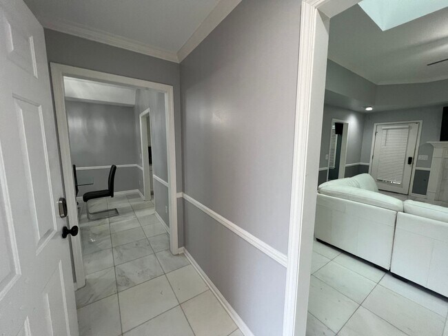 Photo - 10120 Sunlight Dr