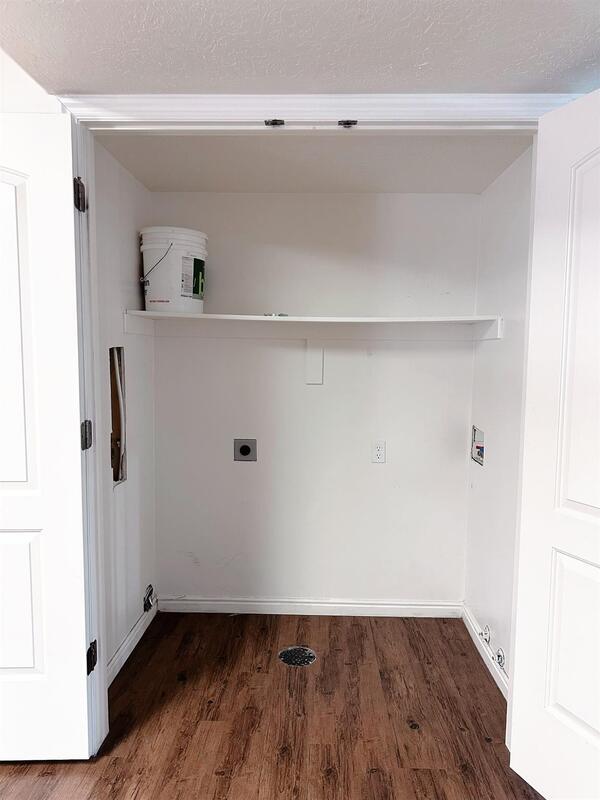 Photo - 2565 W 500 N